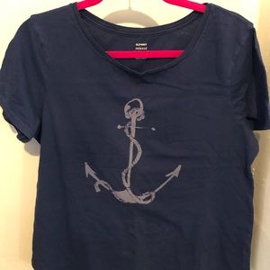 Old Navy t-shirt